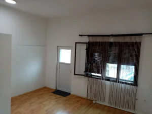 Svetosavska , Centar, Medijana