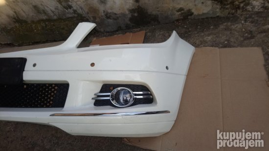 Mercedes C klasa, W 204, Avantgarde prednji branik i pragovi