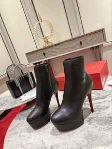 Christian Louboutin čizmice