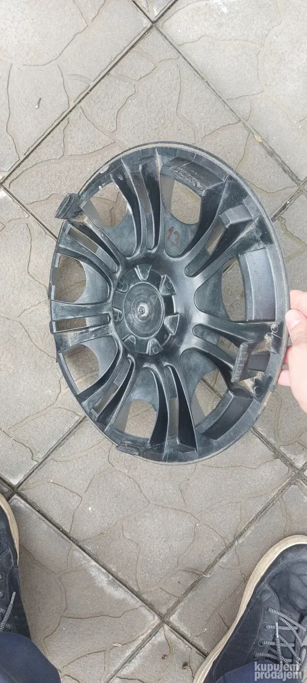 Ratkapna 13 inca - samo jedan komaddd R13