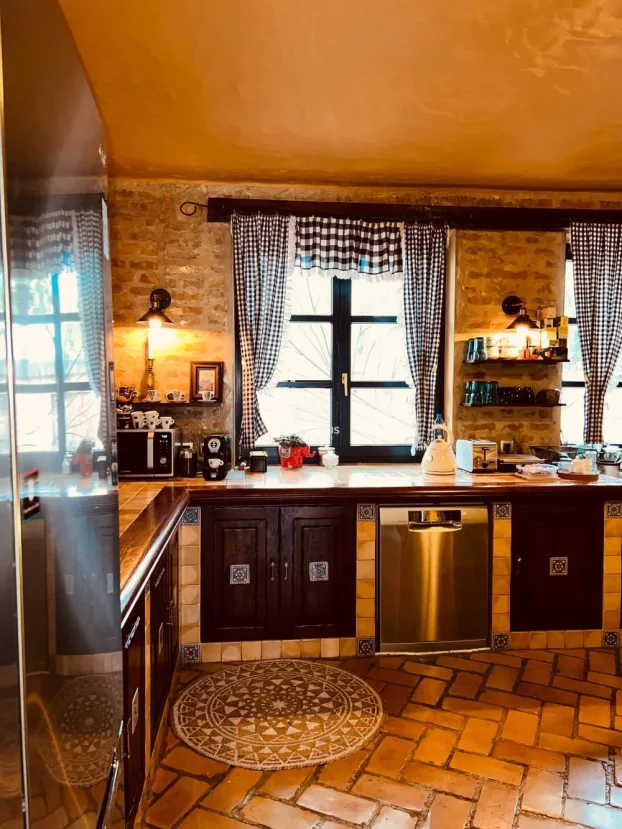 Voje Radića, Jajinci, 4.0 četvorosobna, 367 m²