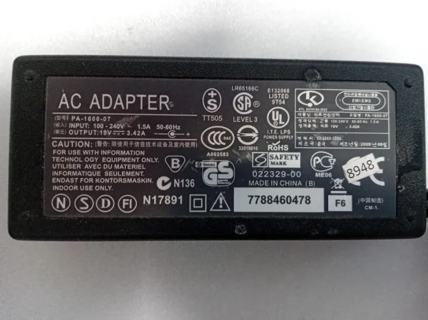punjac Acer 19V 3.42A 65W 5.5x1.7mm #8948