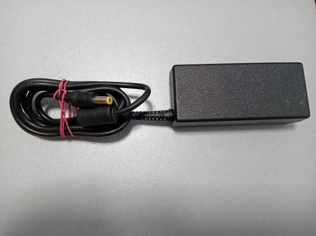 punjac Acer 19V 3.42A 65W 5.5x1.7mm #8948