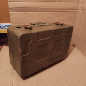 Vojna metalna kutija