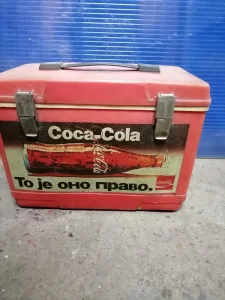 Retro vintage rućni frižider Coca Cola