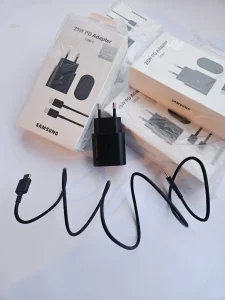 Samsung punjac 25W i KABL / super brzi