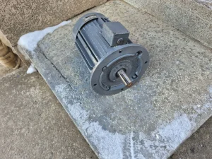 1.5kw 900obr 380v