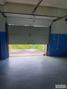 Magacin, Zemun polje, 120 + 110 m2