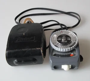Gossen Sixtar svetlomer sa baterijama PX-625