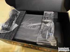 Digital Designs DD SS3000 Auto Pojacalo