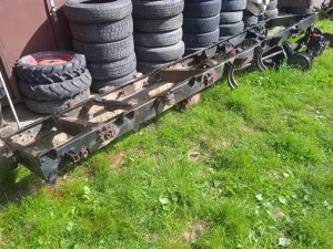 sasija od tamica osovina i diferencijal