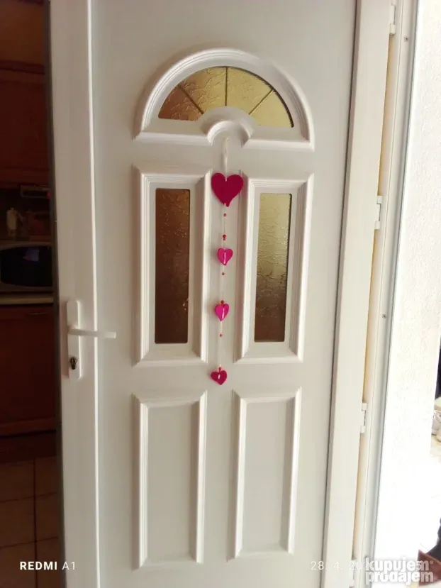 Šid spratnica 397m2 sa tri stambene jedinice HITNO!