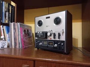 Akai GX - 210D