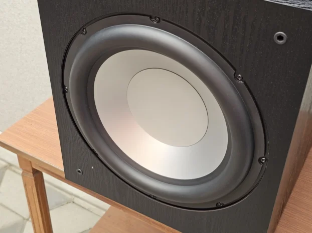 Jamo J12 - Powered Subwoofer 400 Watt / 12 Inch Bass