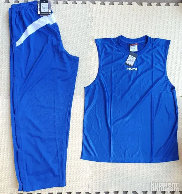 AND1 dres majica i donji deo trenerke L veličina NOVO