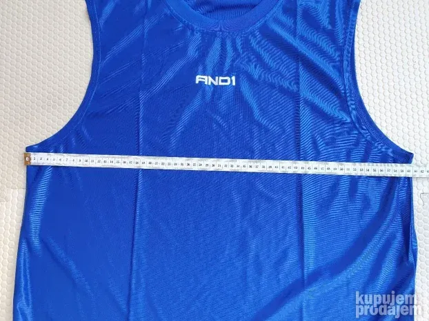 AND1 dres majica i donji deo trenerke L veličina NOVO