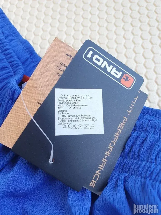AND1 dres majica i donji deo trenerke L veličina NOVO