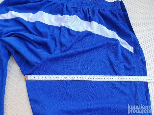 AND1 dres majica i donji deo trenerke L veličina NOVO