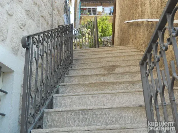 Stepenište, terase, tenda od kovanog gvožđa