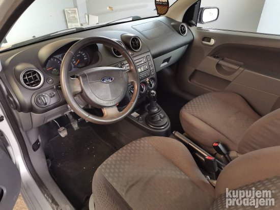 Ford fiesta cd