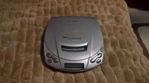 Sony Discman D-190 & Sony D131 Discman