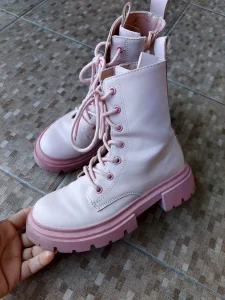 Zara cizme broj 31 za devojcicu
