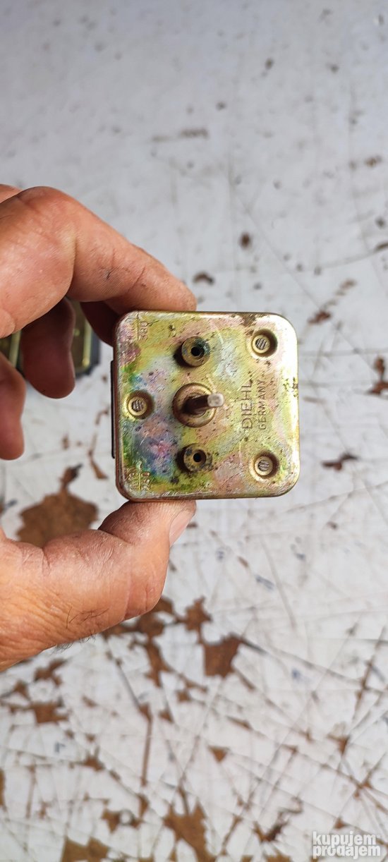 tajmer diehl 902 120 minuta od pecenjara,mikrotalasnih i dr.