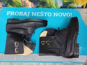 Vojna cizma br47 kao nova topp