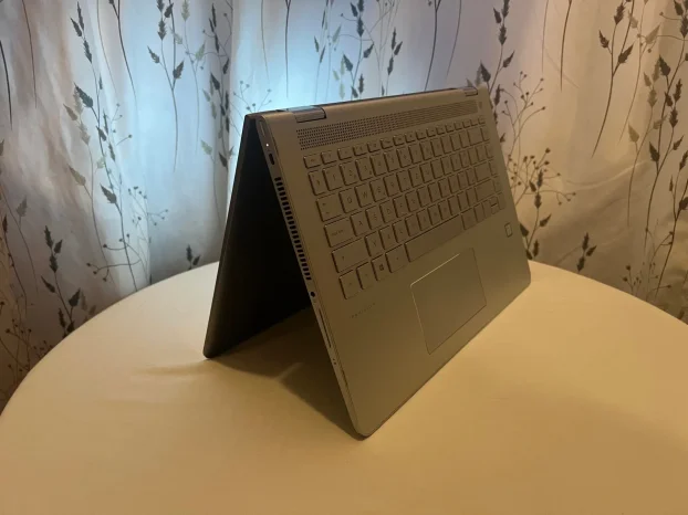 Akcija Laptop HP Pavilion 14” FHD touch i5 8gen 16gb 256gb