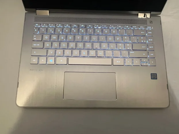 Akcija Laptop HP Pavilion 14” FHD touch i5 8gen 16gb 256gb