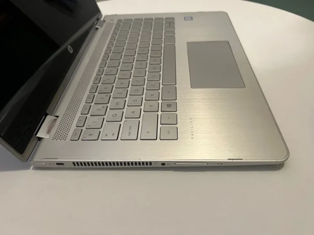 Akcija Laptop HP Pavilion 14” FHD touch i5 8gen 16gb 256gb