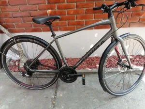 Specialized Sirrus  treking 28coli sa 24 brz hidraulika NOV