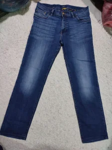 Bugatti farmerke - kao nove