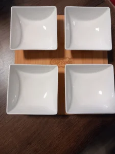 Drvena daska sa 4 činijice-novo