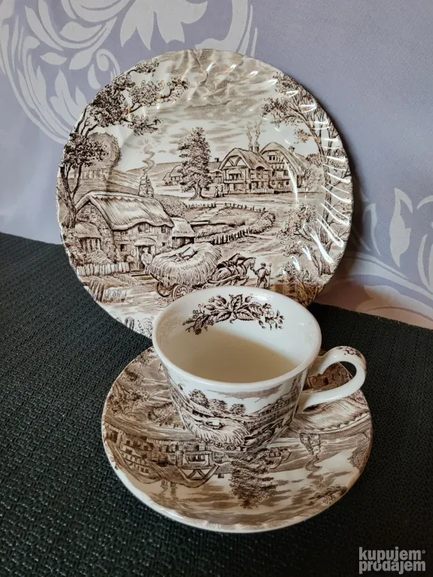 Set Ironstone Staffordshire Engleska 70te.