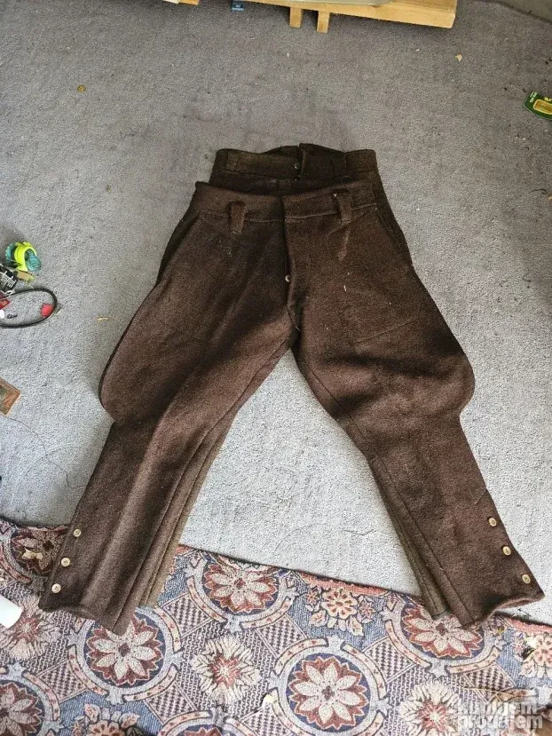 pantalone od sukna