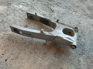 Zadnja viljuska Kawasaki ZZR 600 E