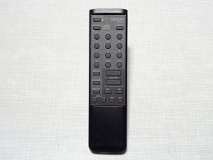 Daljinski ORIGINAL Denon RC-220 RC220 CD player odličan