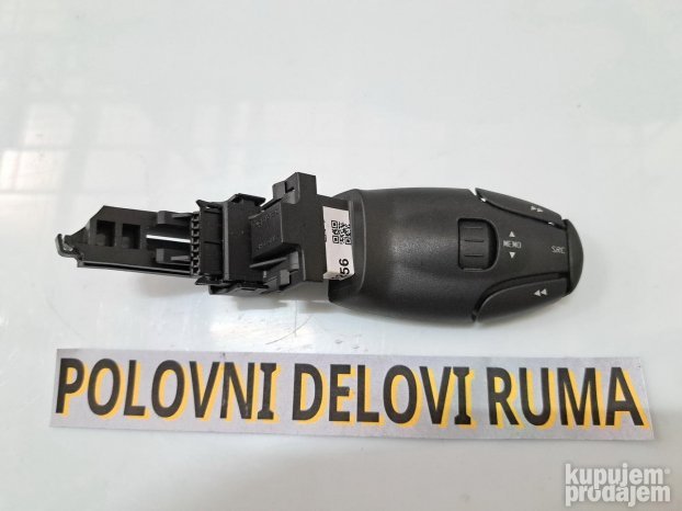 Rucica komanda radija muzike Peugeot 307 8 pinova #1256a