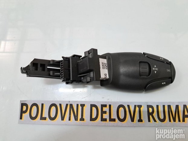 Rucica komanda radija muzike Peugeot 307 8 pinova #1256a