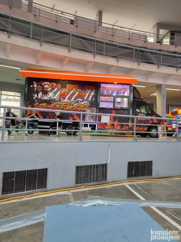 Kamion food truck iznajmljivanje