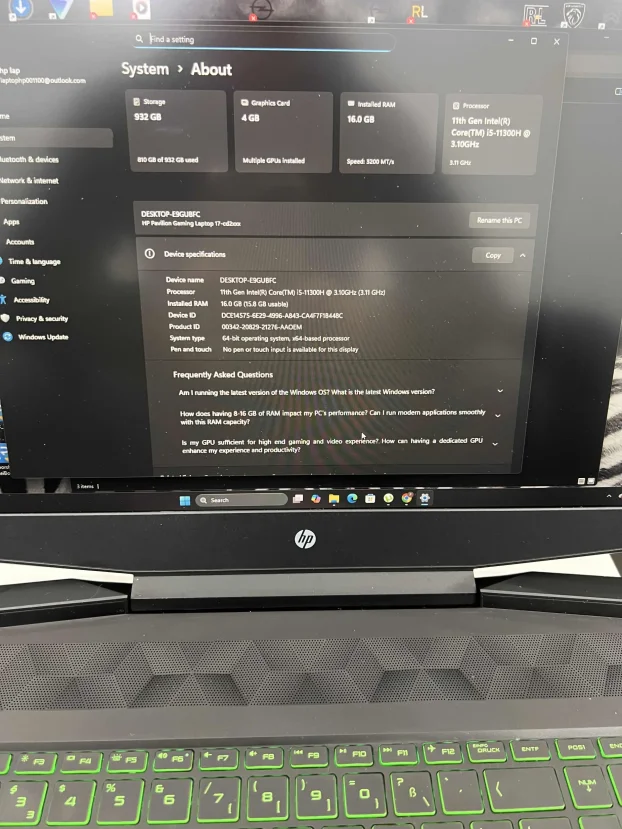 HP Pavilion  Gaming Brutalan 17 i5 12gen 3050Ti