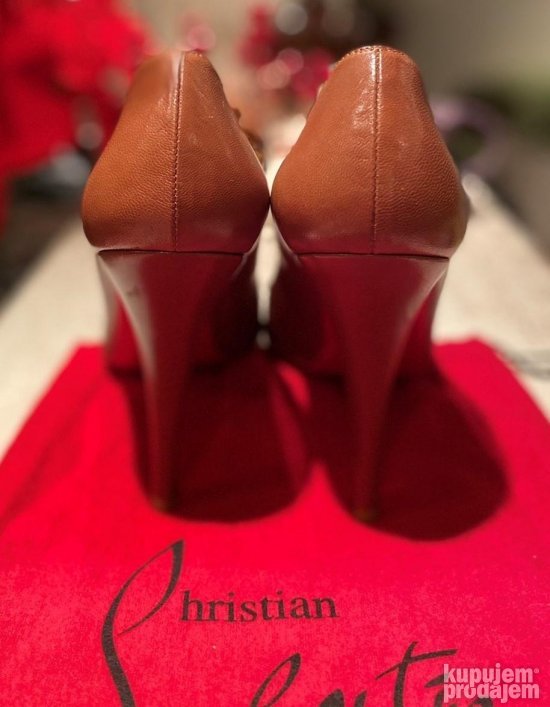 CHRISTIAN LOUBOUTIN ORIGINAL stikle salonke 40 KAO NOVE