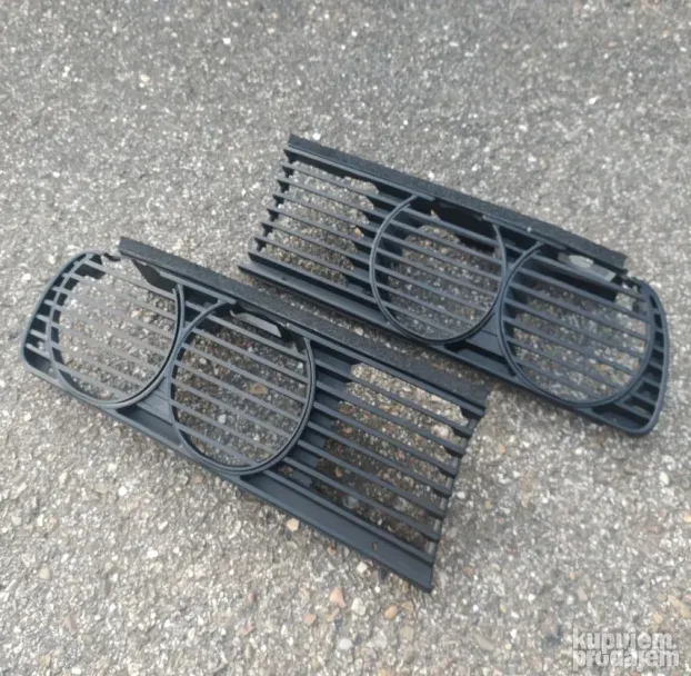 BMW E30 Rešetke za farove