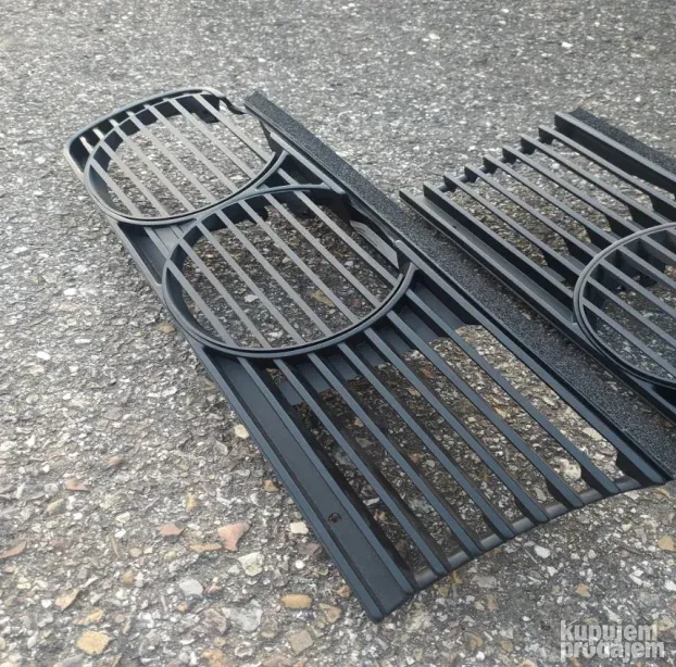 BMW E30 Rešetke za farove