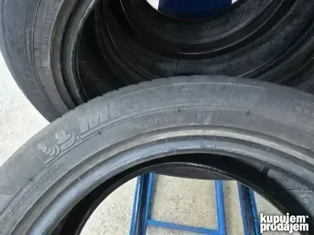 Gume michelin letnje 205 55 r16 , 205 55 16