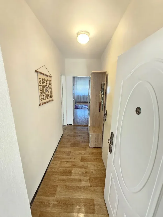 Omladinskih Brigada , Blok 33, 3.0 trosoban, 70 m²