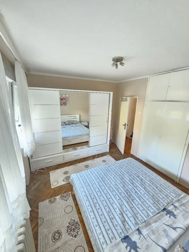 Omladinskih Brigada , Blok 33, 3.0 trosoban, 70 m²