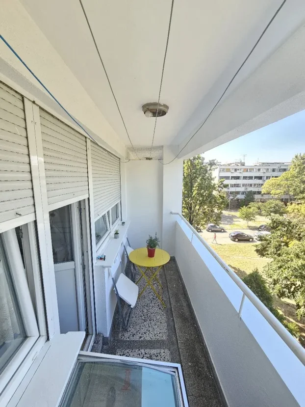 Omladinskih Brigada , Blok 33, 3.0 trosoban, 70 m²