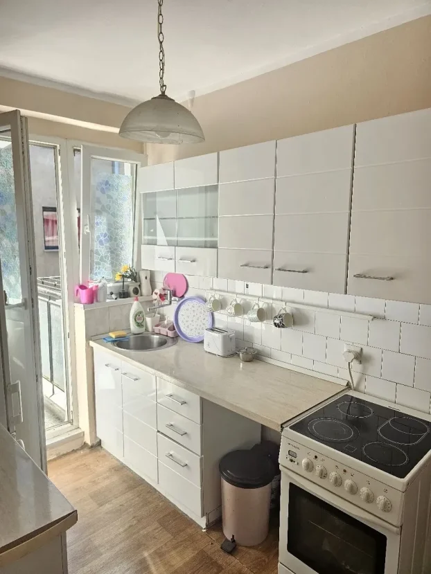 Omladinskih Brigada , Blok 33, 3.0 trosoban, 70 m²